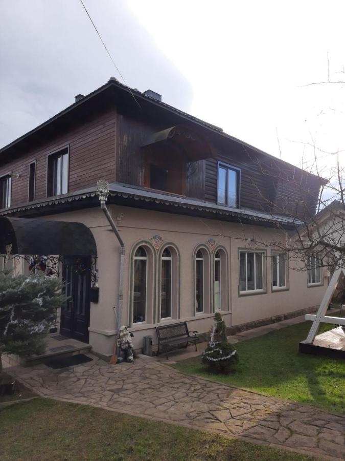 Садиба У Крайлюків Yaremtche Extérieur photo